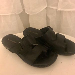 Naturalizer sandals